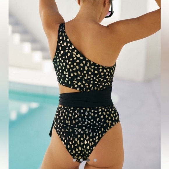 New! Beach Riot Carlie tie waist one piece swimsuit black gold 27949 - Picture 3 of 11